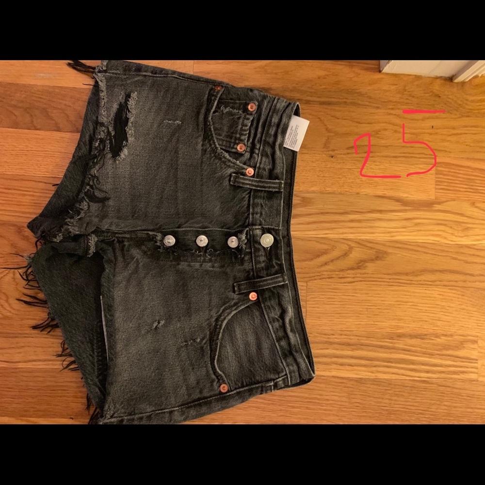 Levi Shorts - Cheeky size 25 button up